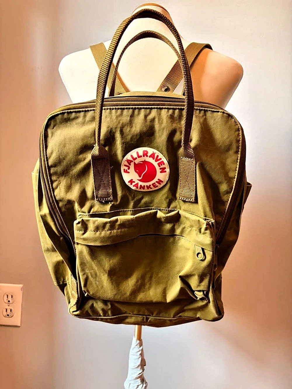 Fjallraven Kånken No. 2 Laptop 15" Backpack in Green
